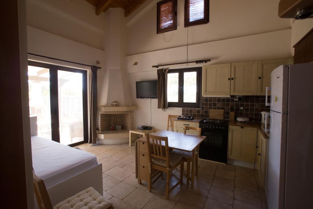 5 Stars Villas 스보로나타 외부 사진
