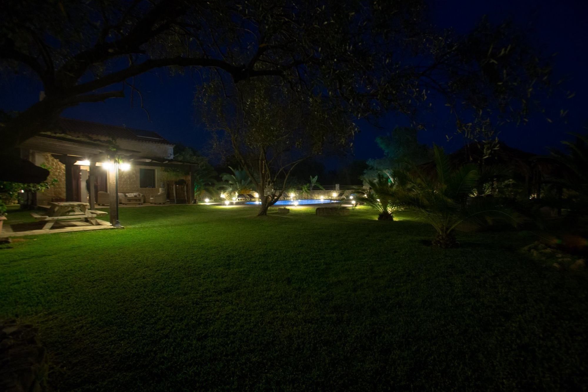 5 Stars Villas 스보로나타 외부 사진
