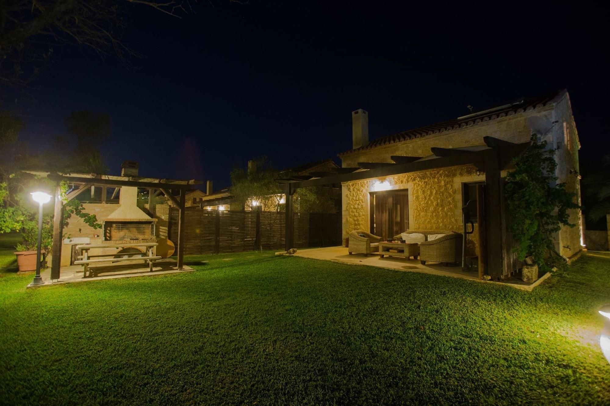 5 Stars Villas 스보로나타 외부 사진